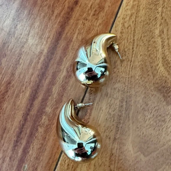 Teardrop Earrings Gold plated - Picture 5 of 5